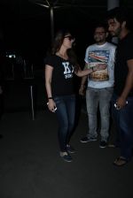 Kareena Kapoor snapped at airport on 23rd March 2016